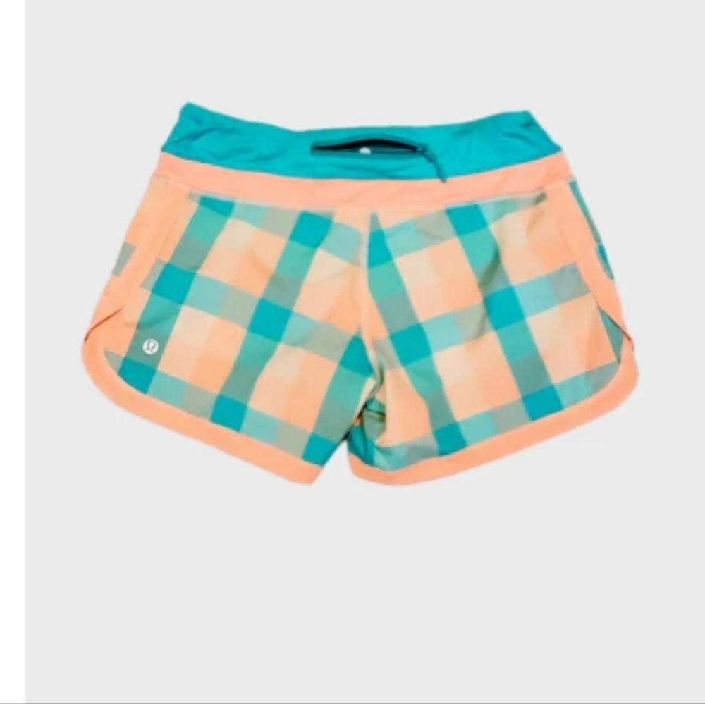 Size 4 - Lululemon Groovy Run Short